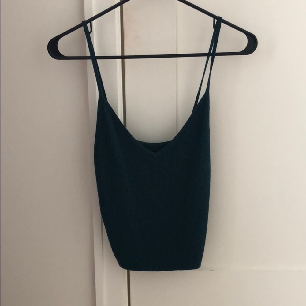Kendall & Kylie V neck tank top